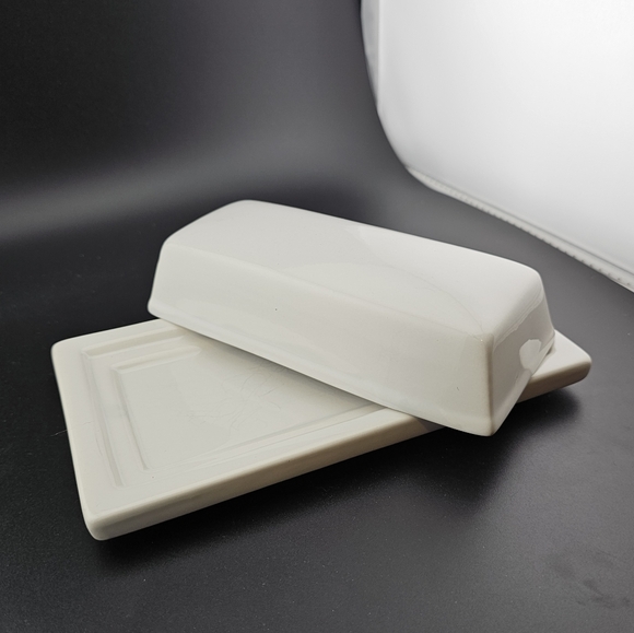 Butter Dish - Picture 3 of 4